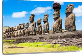 Lienzo Moais in Ahu Tongariki, Easter island (Chile)